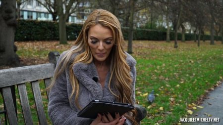 Шикарная милфа быстро нашла себе любовника на вечер